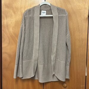 Abercrombie Mesh Stitch Non-Closure Beige Cardigan